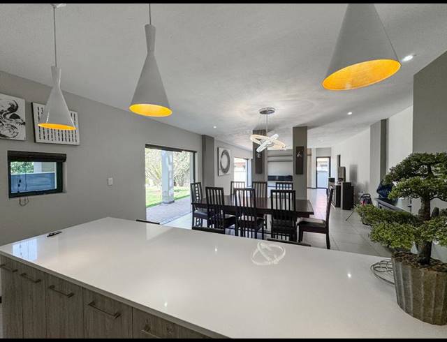 4 BEDROOM HOUSE FOR SALE IN MIDLANDS ESTATE